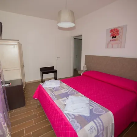 Sansivieri 4* 阿格罗波利