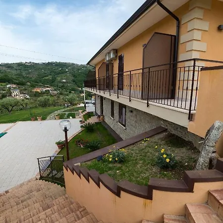 Sansivieri 住宿加早餐酒店 阿格罗波利