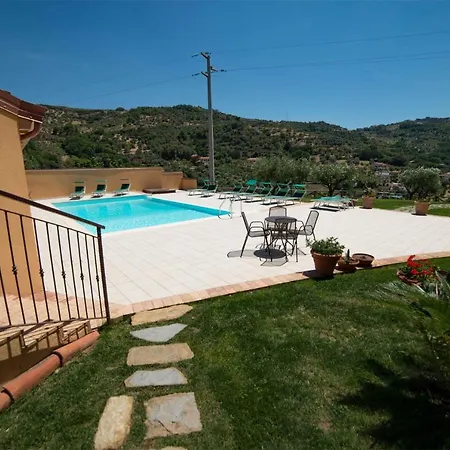 Sansivieri Bed & Breakfast 4*