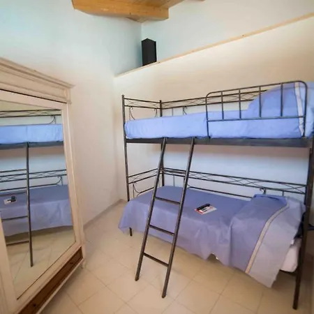 Sansivieri Bed & Breakfast 4*