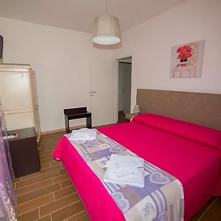 Sansivieri Bed & Breakfast 4*